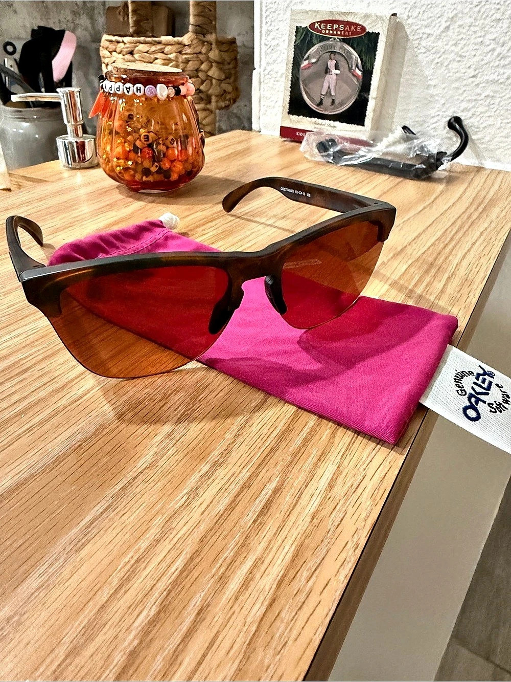Oakley frogskin lite Tortoiseshell Sunglasses in Brown